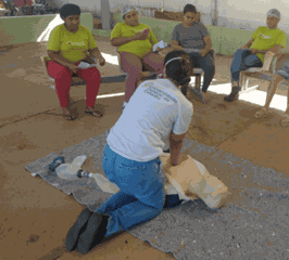 CURSO DE ENFERMAGEM PROMOVE A CAPACITAÇÃO DE CUIDADORES NO PROTOCOLO DE REANIMAÇÃO CARDIOPULMONAR (RCP)