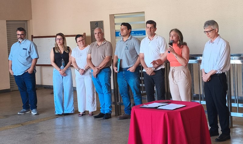 Iniciada a construção do Centro de Formação de Professores, importante marco para os cursos de licenciatura da UFCAT