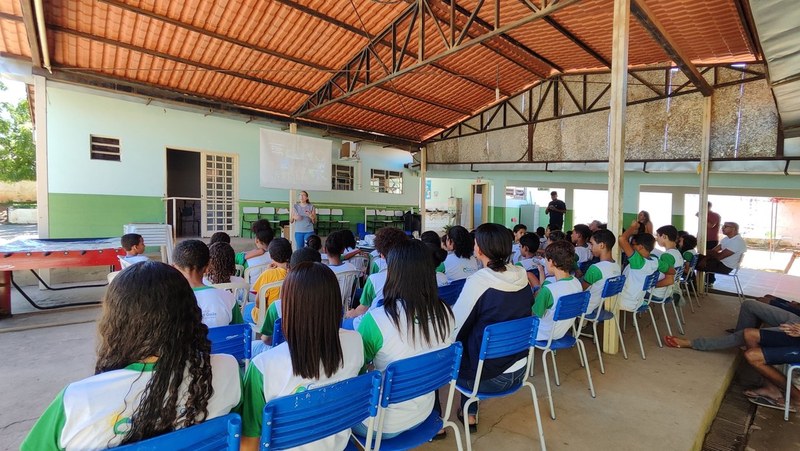 Iniciativa Suçuaranas Detetives, do Programa de Conservação Mamíferos do Cerrado, chega ao nordeste de Goiás