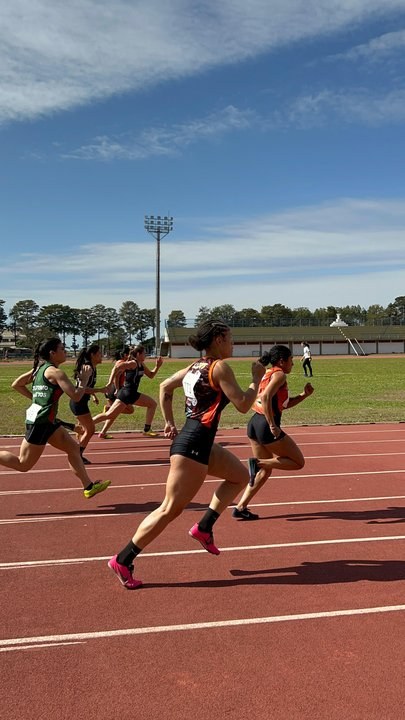 Projeto "Correndo para o futuro" obtem conquistas no 23º Pré-regional de Atletismo, em Pirassununga-SP