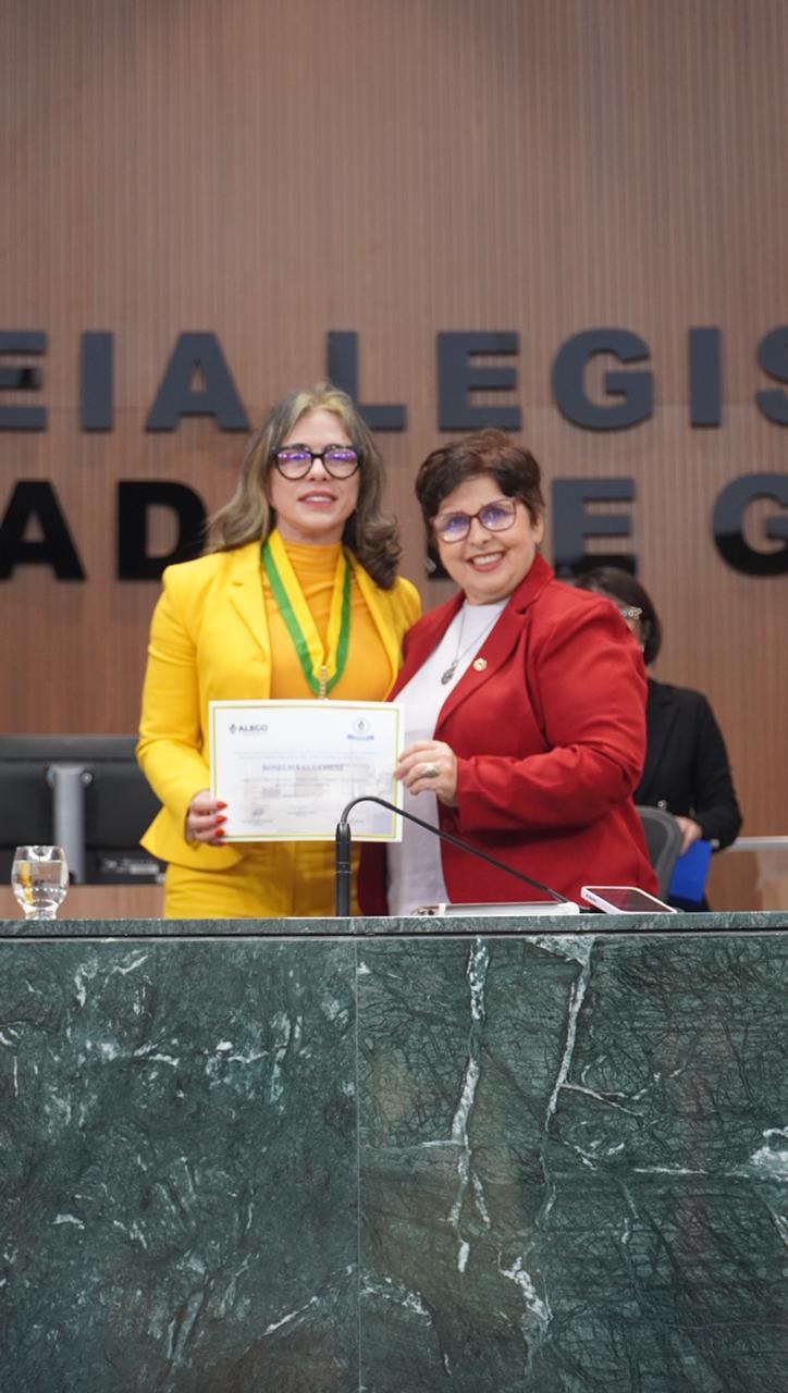 Reitora da UFCAT recebe homenagem em sessão solene dedicada às mulheres na Alego