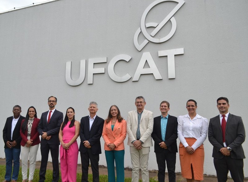 Roselma Lucchese assume reitoria da UFCAT e nomeia vice-reitor e pró-reitores