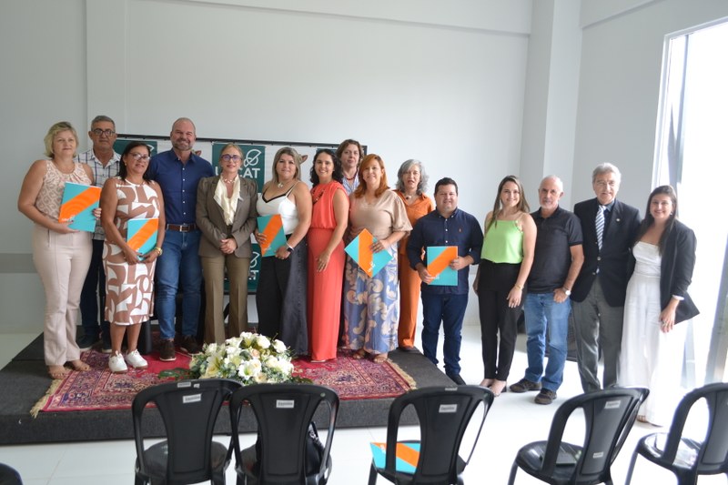 Secretários de saúde se reúnem com reitoria da UFCAT para discutir adesão à parceria que fortalece a integração entre universidade e municípios