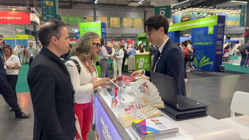 UFCAT leva pesquisa e internacionalização ao maior fórum europeu de educação internacional